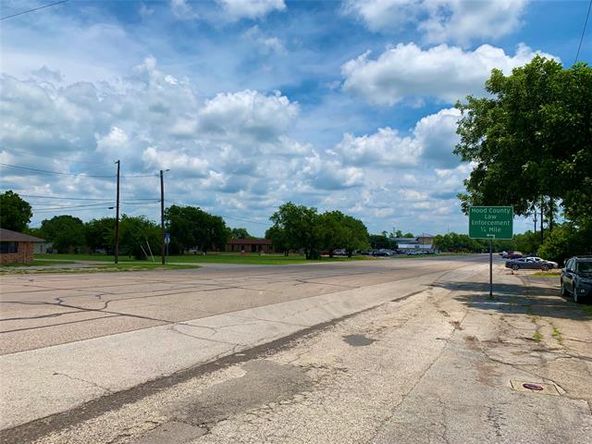 1601 W Pearl St, Granbury, TX 76048